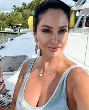 Leah Walker, 31, Singapore