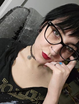 Hollievita, 26, United States