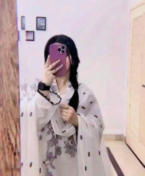 Emma, 22, United States