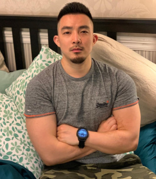 Jonas, 39, United States