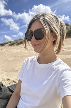 Abbie, 26, United Kingdom