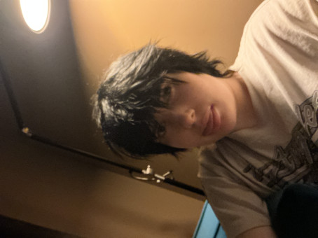 Tyler, 18, Canada
