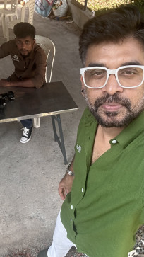 AJI DESIGNER, 18, India