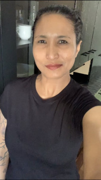 Khairinah K, 45, Germany