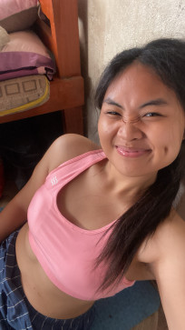 Jazzy Julia Feb Visi, 18, Philippines