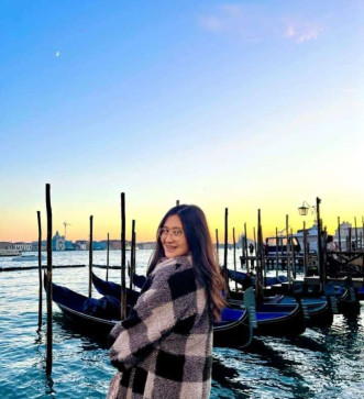 Angelique, 18, Philippines