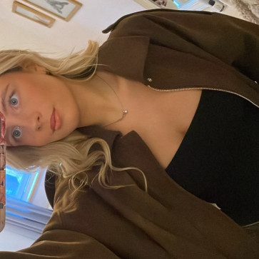 Lily, 18, United Kingdom
