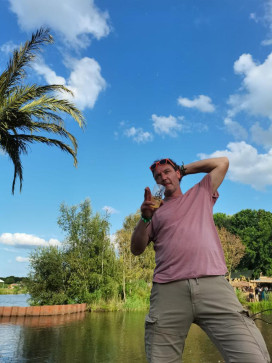 Gues, 46, Netherlands