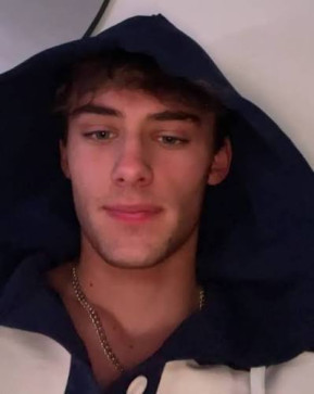 Lucas, 23, Italy