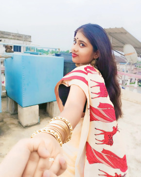 Ishita, 25, India