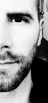 Male_uk8, 41, United Kingdom