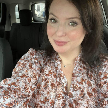 Edna Lovies, 36, United States
