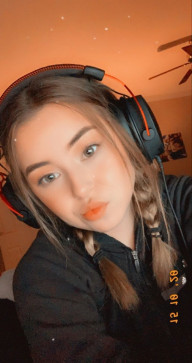 Alina33, 23, United States