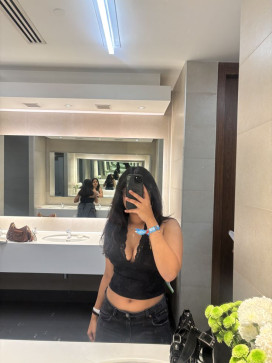 Sakshi, 19, India