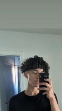 Ghhxg, 18, Canada