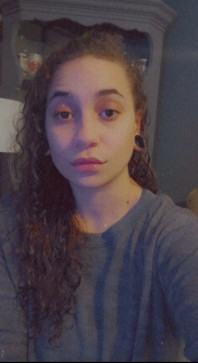 Isabellaella, 26, United States