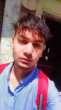 Theobald Kucharska, 18, India