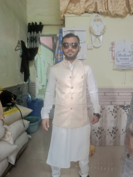 Shaikh Shamshad, 18, India
