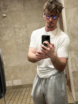 Alex, 19, Netherlands