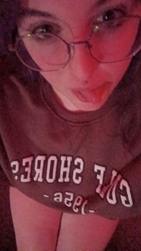 Leslie Simmerly, 19, United States