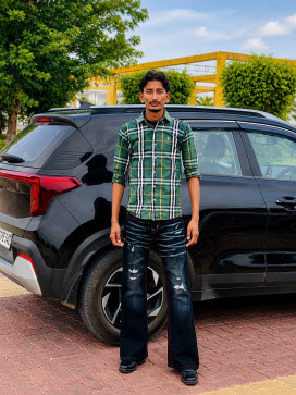 Lovish Khokhar, 23, India