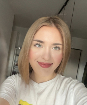 Ale, 19, Christmas Island