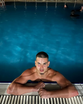 Nikos Arvaniths, 18, Greece