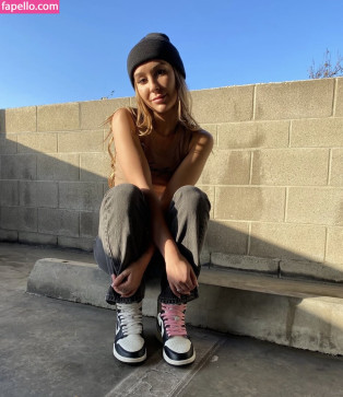 Nikky Robert, 28, United States