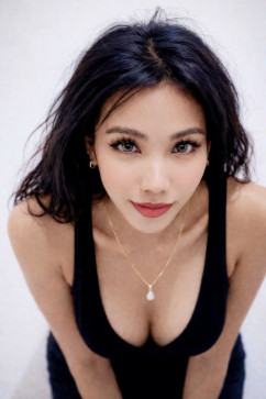 Angelina, 30, United Kingdom