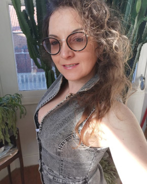 Samantha Hopkins, 32, United States
