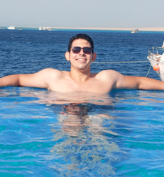 Shawkat Zenhom, 27, Egypt