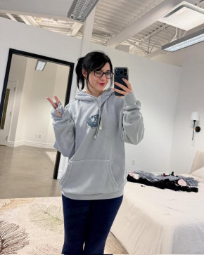 Avery Brooklyn, 25, United States