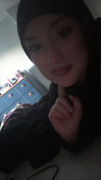 Hanouna, 18, Canada