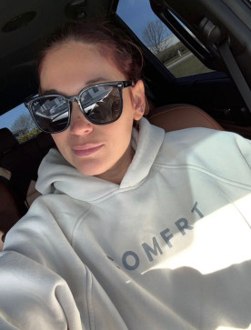 Alexis, 32, United States