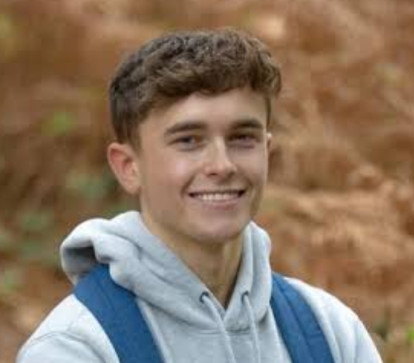 Khan Pk, 18, Italy