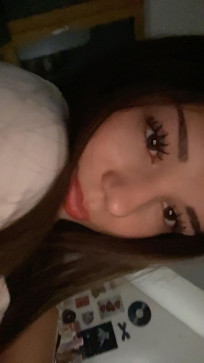Silllyswttiee, 19, United Kingdom