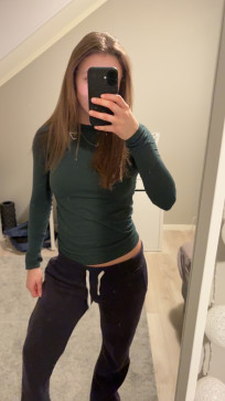 Majaa, 18, Norway