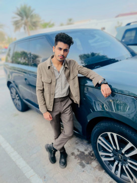 Shan, 25, India