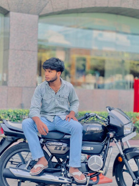 Sameer Khan, 18, India