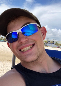 X A Ho, 32, United States