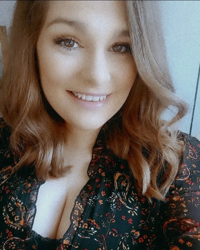 Nicola, 31, United Kingdom