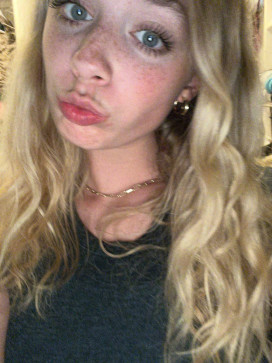 Anikaaa, 18, Australia
