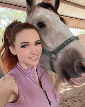 Olivia Emma, 24, United States