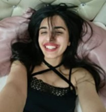 Maria, 22, Australia