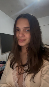 Zoya Norli, 18, India