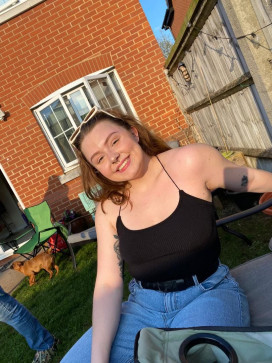 Kira Sarah, 18, Germany