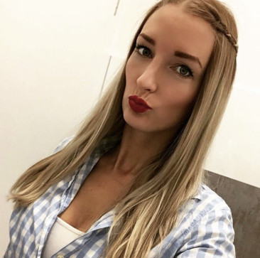 Kerrie, 33, United States