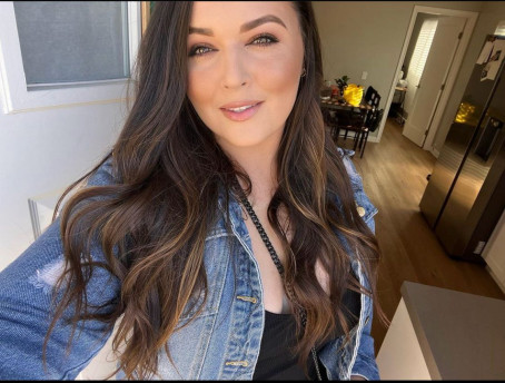 Bel, 28, United States