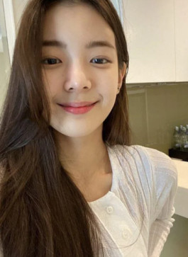 Best Girl, 21, United States