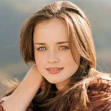 Sadie, 20, United States